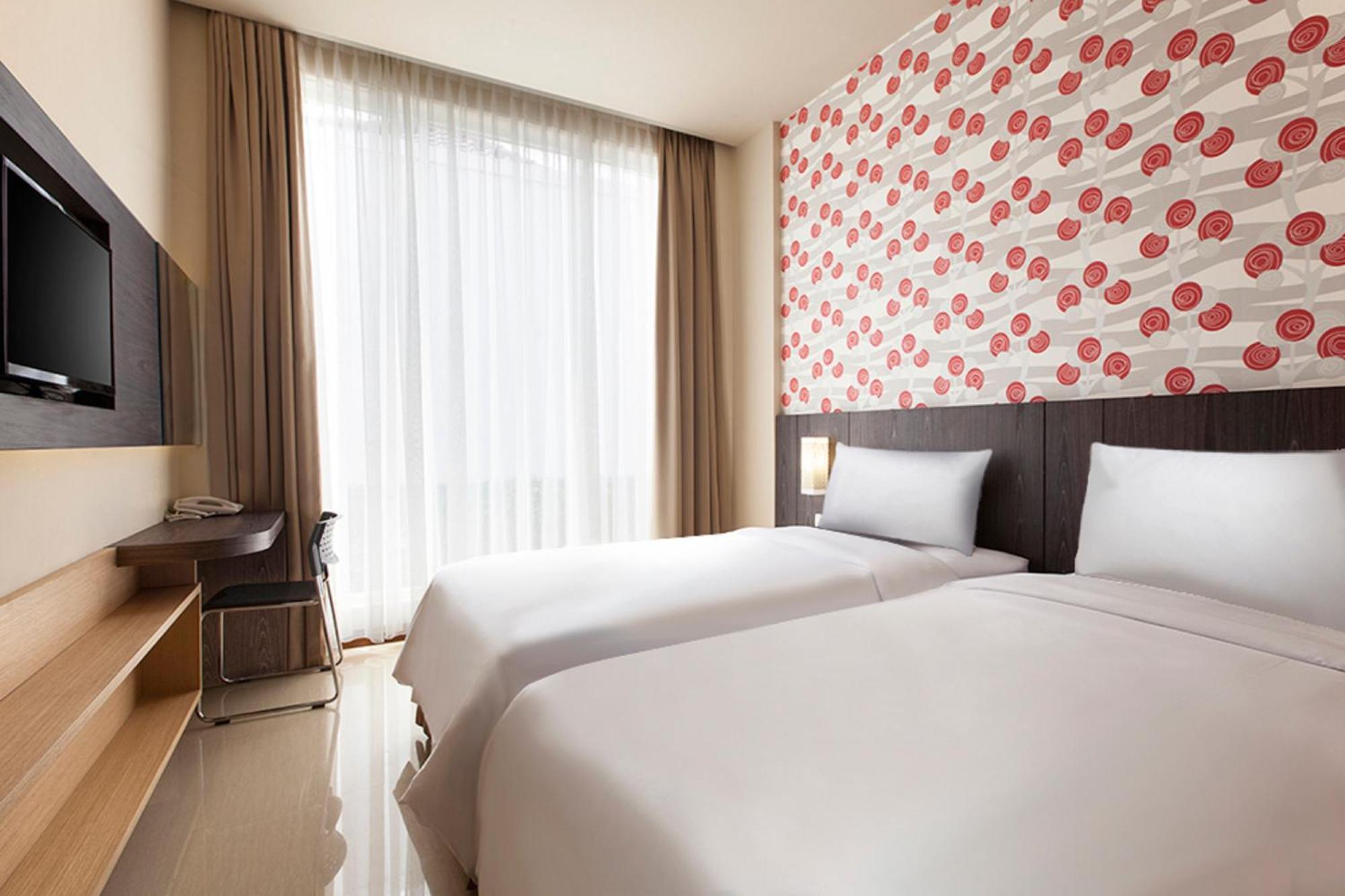 Aveon Express Hotel By Daphna International Yogyakarta Extérieur photo