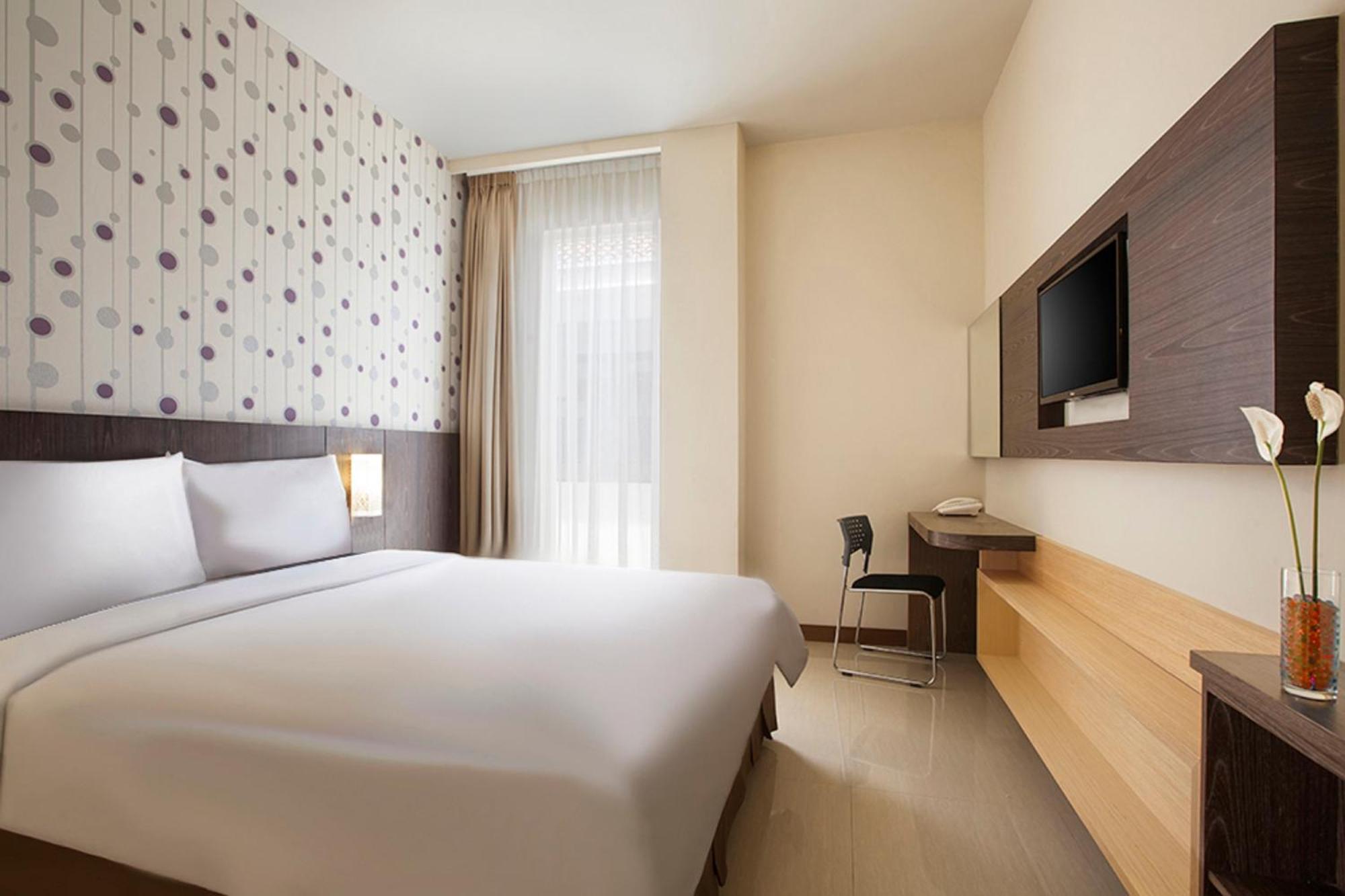 Aveon Express Hotel By Daphna International Yogyakarta Extérieur photo